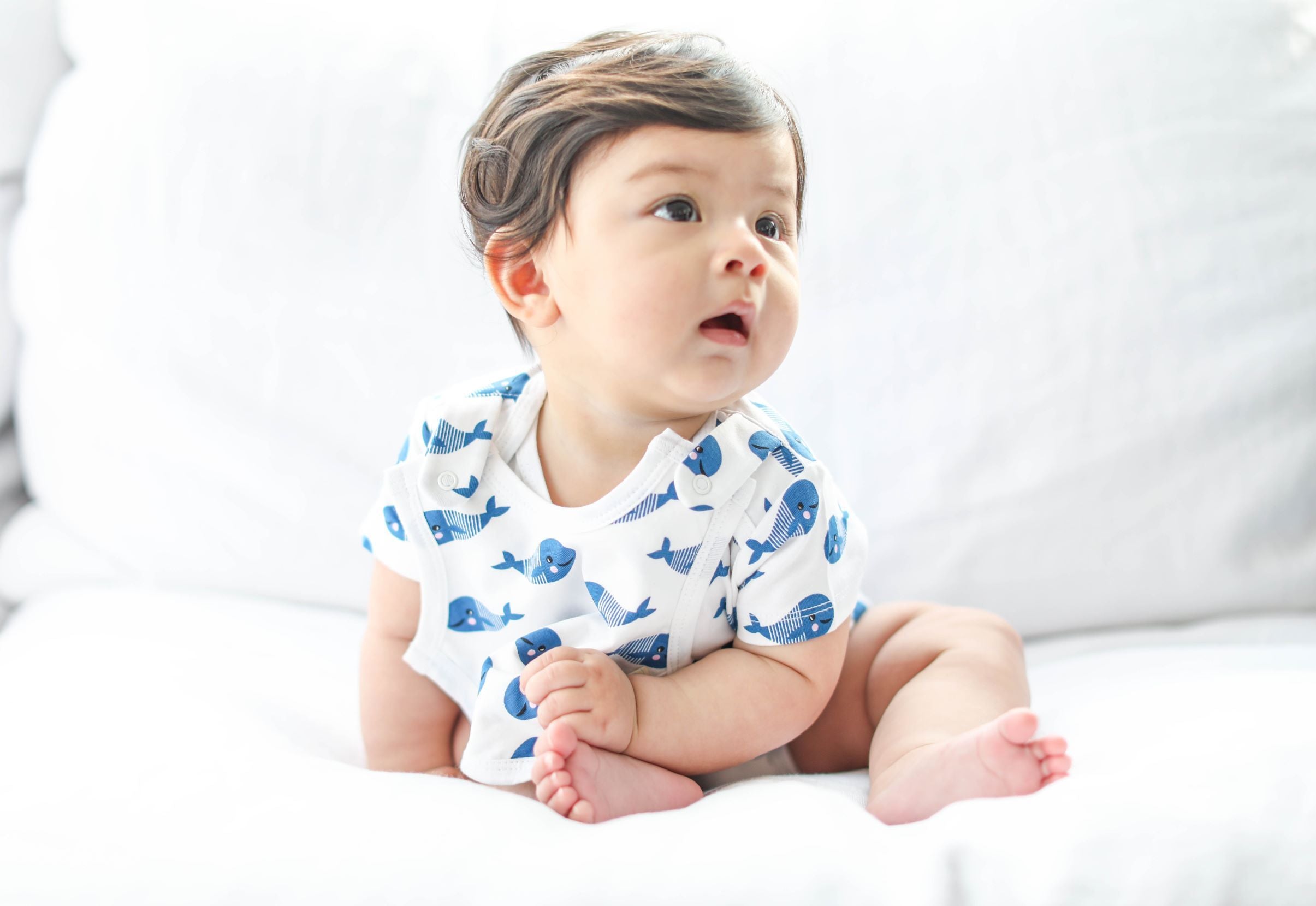 Smart Short Sleeve Bodysuit + Bib - Blue Whale Design